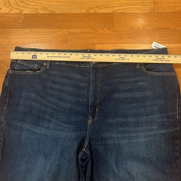 NWT Old Navy high-Rise O.G straight plus size jean short size 30 . - Picture 2 of 10